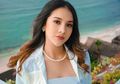 Lain dari Biasanya yang Selalu Tampil Hot, Anya Geraldine Terlihat Anggun Saat Kenakan Mukena, Auto Banjir Pujian Setinggi Langit dari Warganet