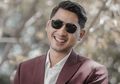 Pengen Selalu Tampil All Out dalam Bekerja, Arya Saloka Banjir Pujian Usai Ubah Gaya Rambutnya: Jangan Diikutin, Ini Style Acakadul