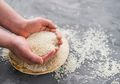 Happy Moms Happy Ramadan Wajib Tahu Niat Zakat Fitrah untuk Diri Sendiri, Anak-anak, dan Keluarga