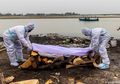Tsunami Covid-19 India Buat Pusat Kremasi Jasad Penuh Sesak, Warga Pilih Buang Mayat Penderita Virus Corona di Sungai-sungai Gara-gara Pemakaman Makin Mahal