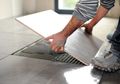 Homogeneous Tile Bermasalah jika Cara Pasangnya Salah, Wajib Pakai Ini