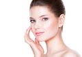 4 Pilihan Eye Serum Mengandung Peptide, Usir Kerutan dan Kantung Mata!