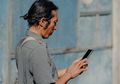 Survei Ding: Orang Indonesia Merasa Memiliki Kewajiban Membantu Teman, Keluarga