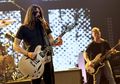 Gelar Konser Buat yang Udah Divaksin Corona, Foo Fighters Disebut Rasis Oleh Fansnya Sendiri