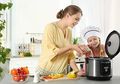 Ternyata Semudah Itu Cara Membersihkan Wadah Rice Cooker, Hanya Modal 5 Menit Kerak Hilang Sekejap!