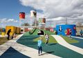 Taman Bermain Anak Ini ada di Pinggir Rel, Dijamin Aman dan Multifungsi karena Desain Cerdas Sang Arsitek