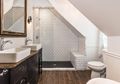 Siapa Bilang Kamar Mandi di Bawah Tangga Berdampak Buruk Bagi Penghuni? Feng Shui Justru Beberkan Fakta Ini!