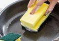Kesalahan Bertahun-tahun, Ternyata Warna Kuning pada Spons Pencuci Piring Bukan untuk Membersihkan