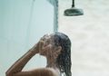 Tolong Mulai Sekarang Jangan Lagi Keramas saat Sedang Menstruasi, Ini Bahayanya Bila Masih Nekat