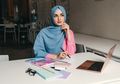 3 Cara Sederhana Menjaga Kesehatan Rambut untuk Perempuan Berhijab