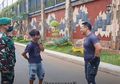 Buang Jauh Istilah 'Kacang Lupa Kulitnya', Kisah Inspiratif Persahabatan Manis Kuli dengan Prajurit TNI yang Bikin Jenderal Andika Perkasa Haru