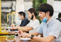 Durasi 20 Menit Cukup? Tingginya Risiko Tertular Covid-19 saat Bersantap di Warung Makan jadi Alasannya, Apa Saja?