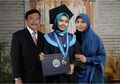 Bikin Netizen Tak Kuasa Menahan Tangis, Viral Permintaan Anak Yatim Piatu kepada Editor untuk Dibuatkan Foto Bersama Orangtua di Momen Wisuda, Netizen: Sedih Banget Liat Ginian
