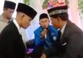 Akhirnya Terungkap Sudah! Ini Alasan Calon Mertua Tendang Pengantin Pria Saat Akad Nikah hingga Videonya Viral di Media Sosial, Netizen: Pantes