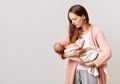 Banyak Moms yang Masih Ragu, Ini Dia Fakta Vaksinasi yang Ternyata Aman untuk Ibu Menyusui