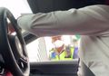 Viral Video TikTok Mobil Listrik Tidak Kena Ganjil Genap, Kok Bisa?