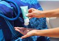 Cara Membersihkan Sunscreen dengan Benar Agar Tidak Bruntusan