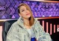 Candaan Ayu Ting Ting Dinilai Kelewatan, Anak Ayah Rozak Terekam Kamera Jahili Bintang Tamu Sampai Jatuh Tersungkur, Warganet: Aul Kelihatan Nggak Nyaman