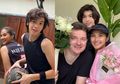 Ayah Bulenya Jadi Bos Perusahaan BUMN, Tengok Potret Anak Bujang Maudy Koesnaedi yang Tampan Berwajah Blasteran, Bak Kakak Adik dengan Ibunya