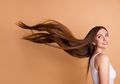 Tips Membuat Rambut Tetap Wangi Seharian Tanpa Harus Pergi ke Salon