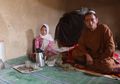 Kelaparan Melanda Afghanistan yang Dikuasai Taliban, Keluarga - Keluarga Miskin Ini Jual Anak - anak Perempuannya Agar Bisa Makan