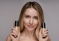Tips Cerdas Pakai Foundation untuk Kulit Kering, Agar Menempel Sempurna!