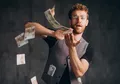 4 Weton ini Diramalkan Bakalan Punya Banyak Uang, Tetapi Tidak Bisa Menjadi Kaya Menurut Primbon Jawa