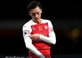 Mesut Oezil Kirim Banyak Hadiah kepada Bocah Penggembala Sapi yang Menulis Kata Ini Dibajunya