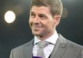 Legenda Liverpool Positif Covid-19, Steven Gerrard Pimpin Doa Bersama