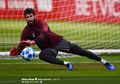 Alisson Becker Hampir jadi Korban Pelemparan Botol dalam Laga Liverpool Kontra Southampton