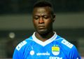 Cetak Hattrick Dalam Keadaan Berduka, Ezechiel N'Douassel Banjir Simpati dari Warganet