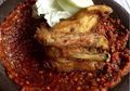 Buat Para Pecinta Pedas, 5 Restoran Ini Punya Sambal Paling Enak!