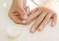 DIY Krim Kutikula Minyak Kelapa & Lidah Buaya yang Bagus Untuk Kesehatan Kuku Kita!