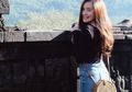 Deretan Seleb Cantik Ini Tampil Modis Kenakan Tas Rotan, yuk Lihat!