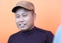 Sukses Raup Pundi-pundi Rupiah Lewat Ngelawak, Begini Penampakan Rumah Mewah Narji Eks Cagur, Garasinya Penuh dengan Mobil Kelas Atas