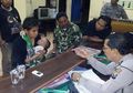 Tidak Bersyukur dengan Nominal Uang Belanja yang Diberi, Seorang Istri Tega Hajar Suaminya yang Baru Pulang Kerja Menggunakan Balok Kayu