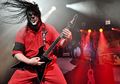 Ini Dia 7 Fakta SlipKnot yang Bakal Bikin Kamu Kaget! Anggotanya Ada yang Makan “Kotoran”!