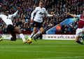Sikat Aston Villa, Man Utd Naik Satu Peringkat