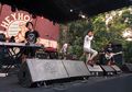 Killing Me Inside Bawakan Lagu Lawas (Lagi)