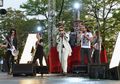 Personil Suicide Silence Jadi Pembawa Acara Ketika Asking Alexandria Manggung