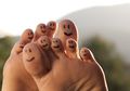 Tips Atasi Bau Kaki
