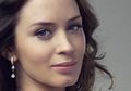 Disney Dekati Emily Blunt Untuk Temani Johnny Depp Dalam 'Into the Woods'