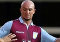 Nggak Masuk Skuad Aston Villa, Stephen Ireland Nonton Bieber