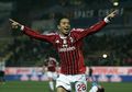 Balotelli Datang, AC Milan Singkirkan Emanuelson