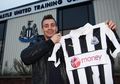 Newcastle Datangkan Debuchy, West Ham Pinjam Chamakh