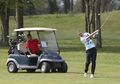Skuad dan Staff Setan Merah Main Golf