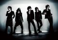 the Gazette Gebrak Tangga Lagu Metal di Inggris