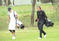 Usai Louis Dengan Sepakbolanya, Harry dan Niall "One Direction" Tekuni Golf