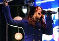 Cassadee Pope Gabung ke Republic Nashville