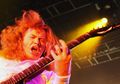 Dave Mustaine: Jualan Gitar